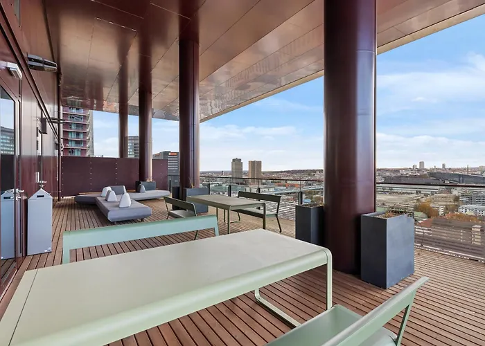 Penthouse With Rooftop Pool And Terrace Views