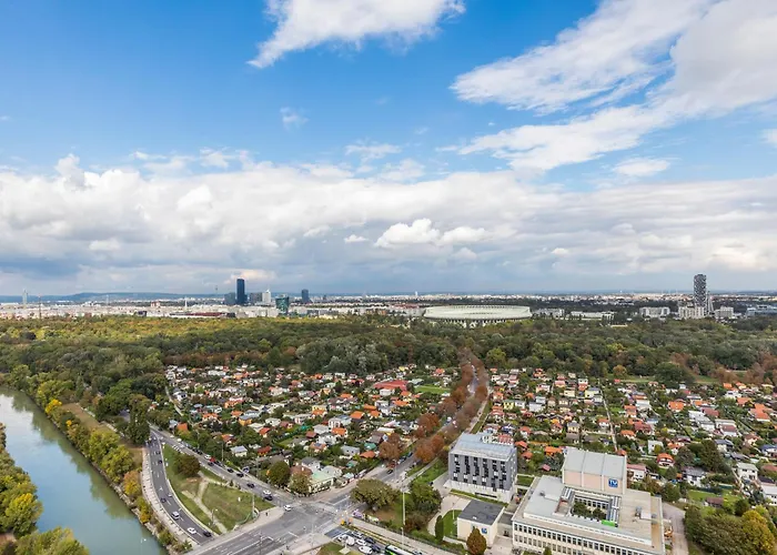 Penthouse With Rooftop Pool And Terrace Views * Vienna